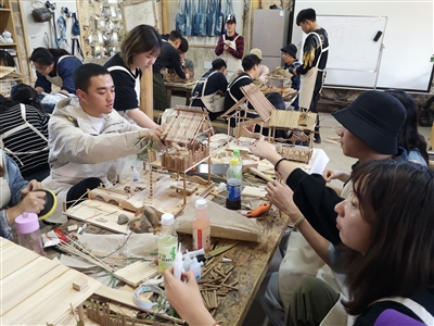 當廣告遇見手工 在指尖的創(chuàng)作中體驗設計的溫度